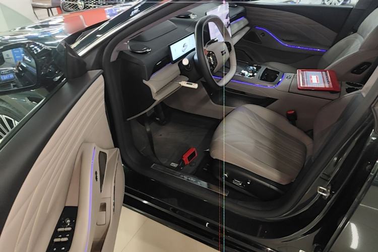 Used Geely Galaxy 8 2025 130km EM-P Starship Edition Driver Seat