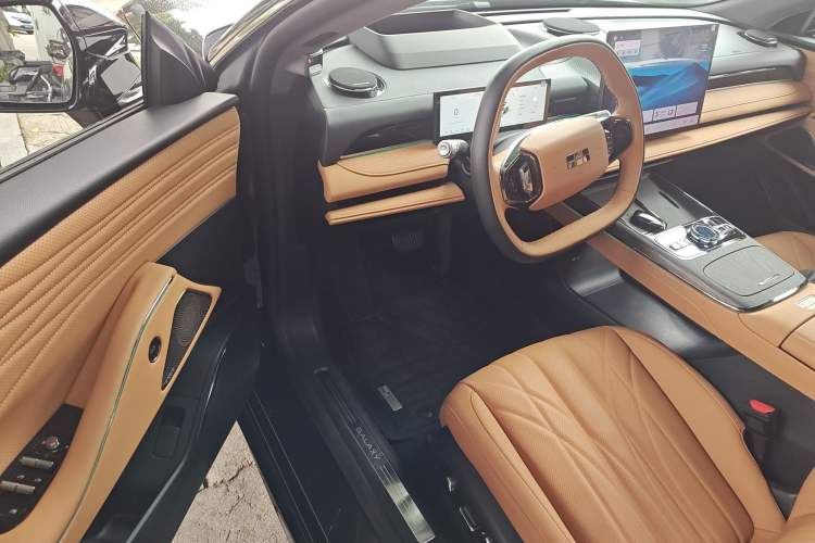 Used Geely Galaxy 8 2025 130km EM-P Starship Edition Driver Seat