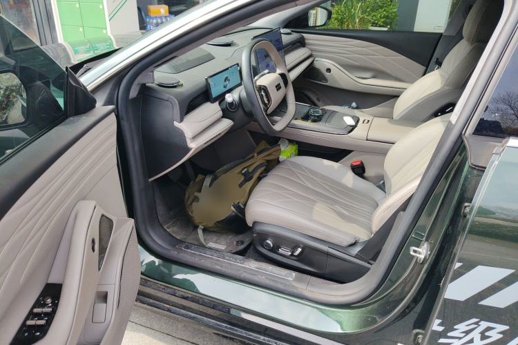 Used Geely Galaxy 8 2025 130km EM-P Starship Edition Driver Seat