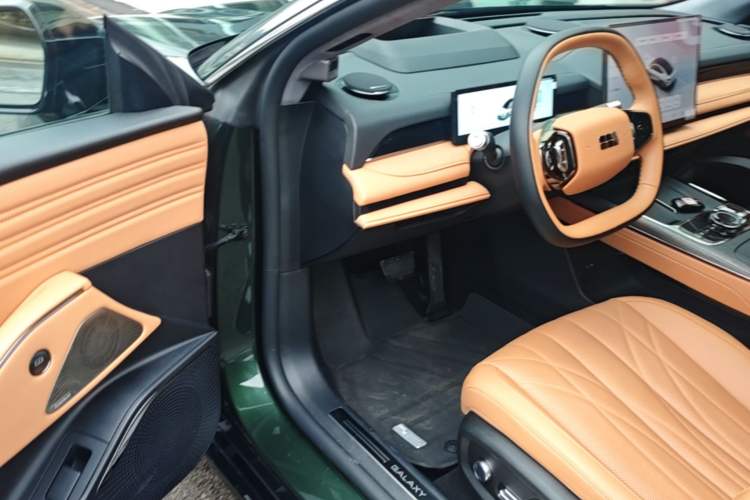 Used Geely Galaxy 8 2025 130km EM-P Starship Edition Driver Seat