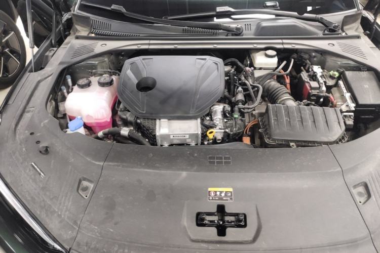 Used Geely Galaxy 8 2025 130km EM-P Exploration Edition Engine Bay
