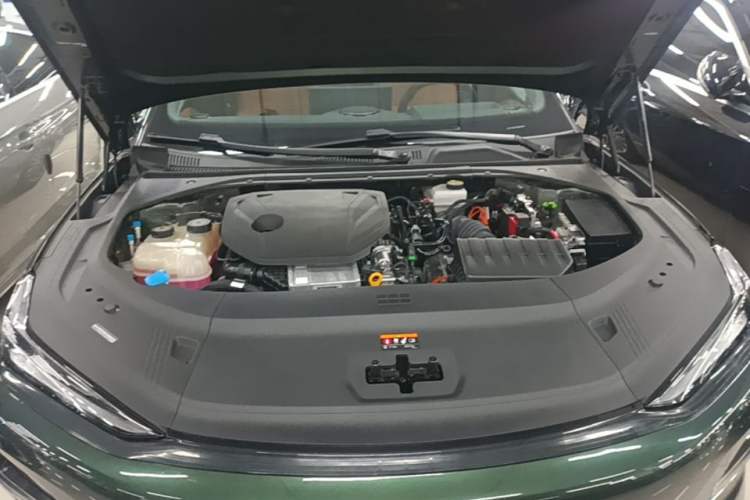 Used Geely Galaxy 8 2025 130km EM-P Starship Edition Engine Bay