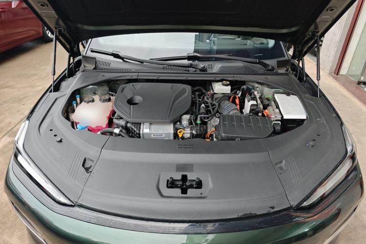 Used Geely Galaxy 8 2025 130km EM-P Starship Edition Engine Bay