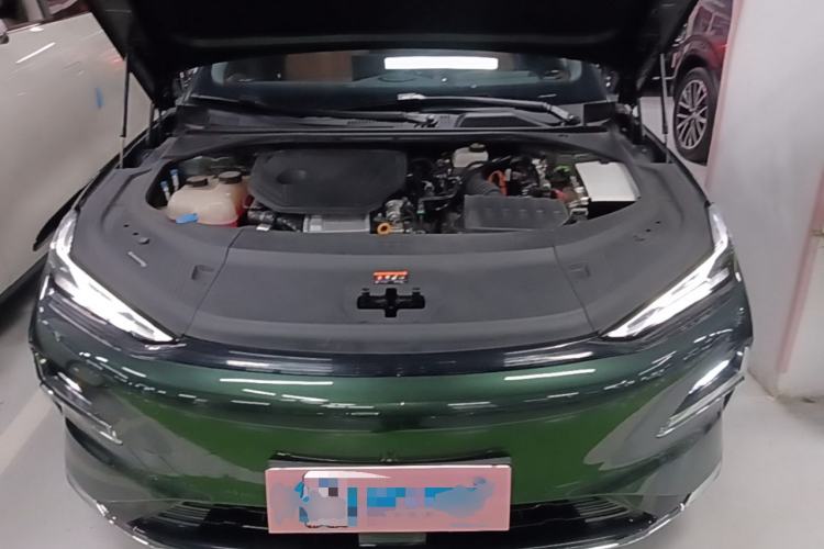 Used Geely Galaxy 8 2025 130km EM-P Starship Edition Engine Bay