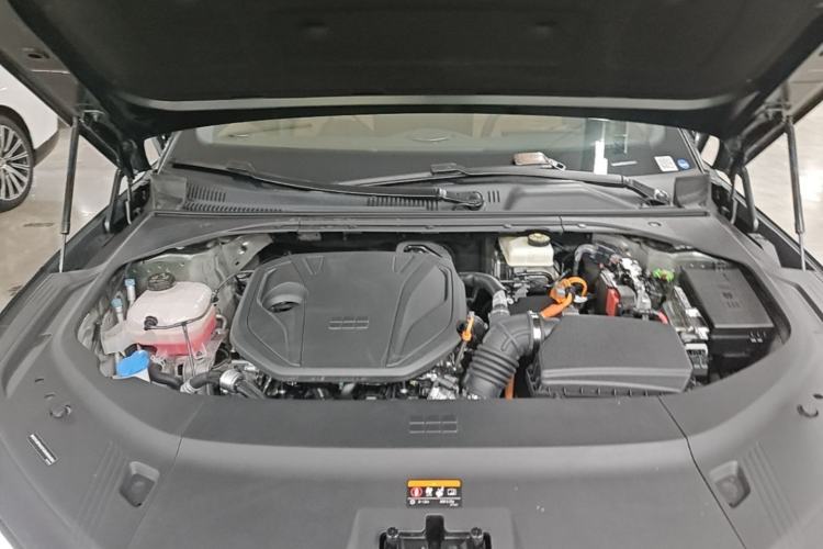 Used Geely Galaxy 8 2025 130km EM-i Deluxe Edition Engine Bay