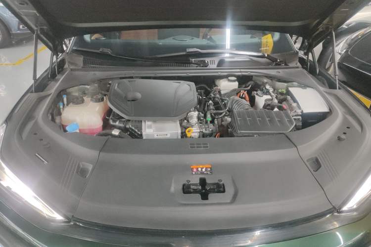Used Geely Galaxy 8 2025 130km EM-P Starship Edition Engine Bay