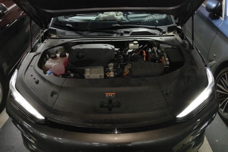 Used Geely Galaxy 8 2025 130km EM-P Starship Edition Engine Bay