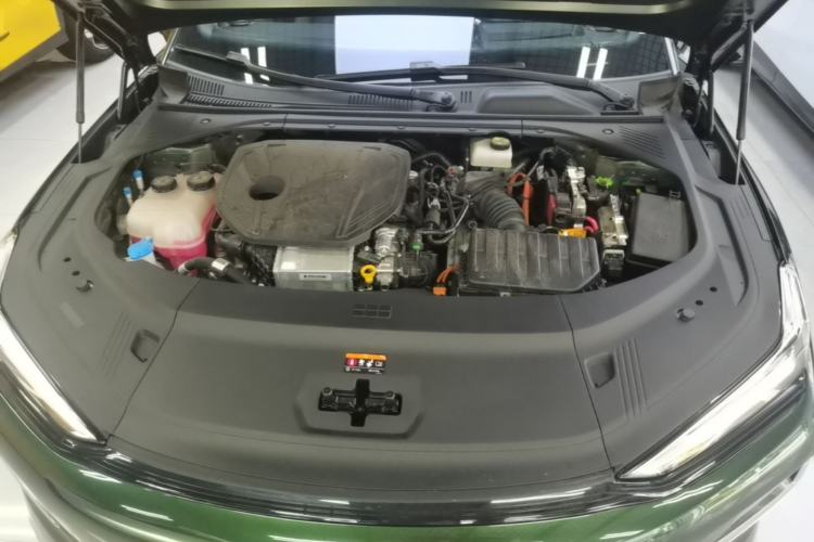 Used Geely Galaxy 8 2025 130km EM-P Starship Edition Engine Bay