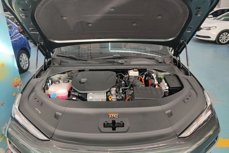 Used Geely Galaxy 8 2025 130km EM-P Starship Edition Engine Bay