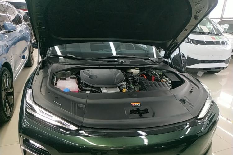 Used Geely Galaxy 8 2025 130km EM-P Starship Edition Engine Bay