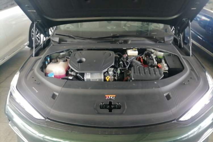 Used Geely Galaxy 8 2025 130km EM-P Starship Edition Engine Bay