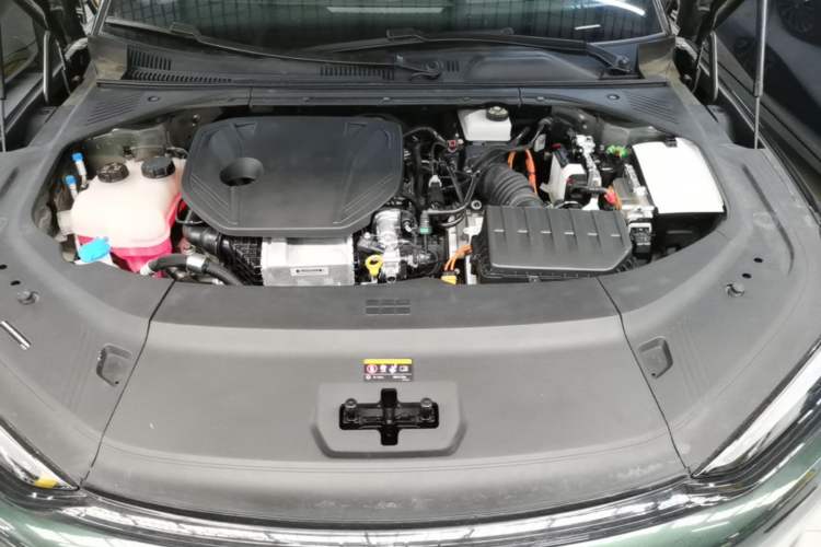 Used Geely Galaxy 8 2025 130km EM-P Starship Edition Engine Bay