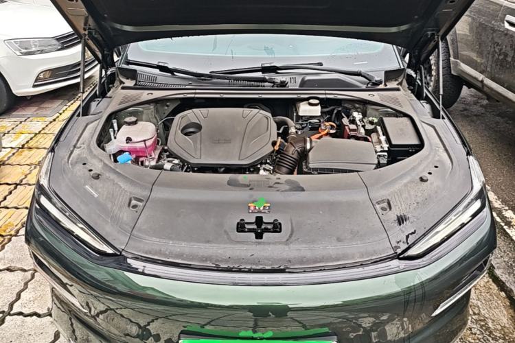 Used Geely Galaxy 8 2025 130km EM-i Flagship Edition Engine Bay