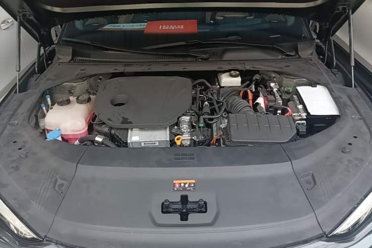 Used Geely Galaxy 8 2025 130km EM-P Starship Edition Engine Bay