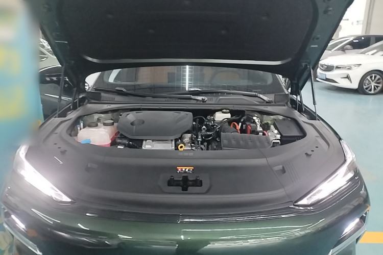 Used Geely Galaxy 8 2025 130km EM-P Starship Edition Engine Bay