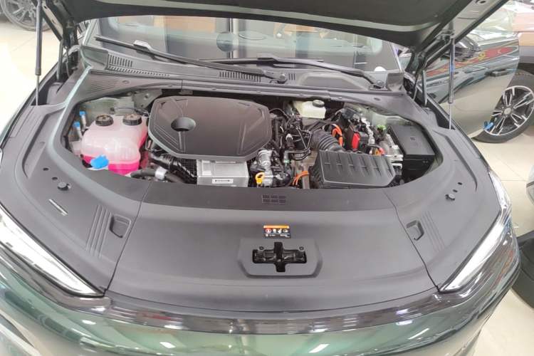 Used Geely Galaxy 8 2025 130km EM-P Starship Edition Engine Bay