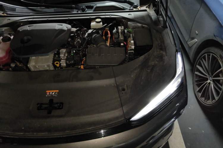 Used Geely Galaxy 8 2025 130km EM-P Starship Edition Engine Bay Left
