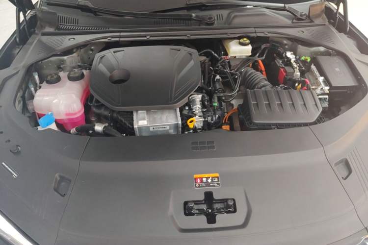 Used Geely Galaxy 8 2025 130km EM-P Starship Edition Engine Bay
