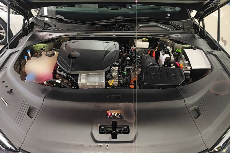 Used Geely Galaxy 8 2025 130km EM-P Starship Edition Engine Bay