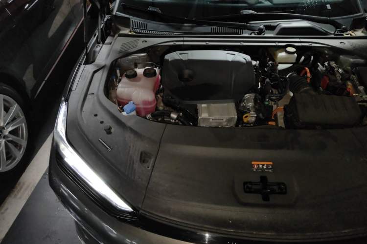 Used Geely Galaxy 8 2025 130km EM-P Starship Edition Engine Bay Right