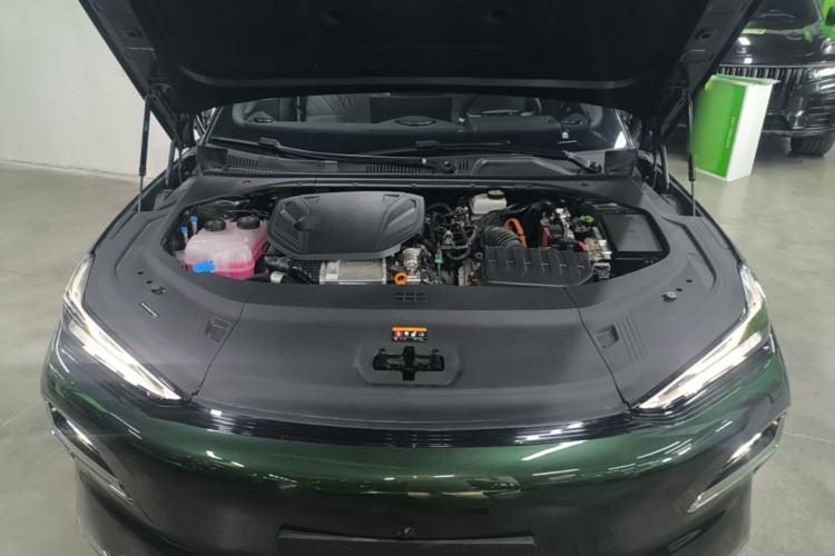 Used Geely Galaxy 8 2025 130km EM-P Starship Edition Engine Bay