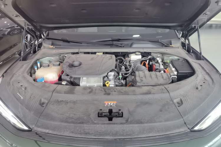 Used Geely Galaxy 8 2025 130km EM-P Starship Edition Engine Bay