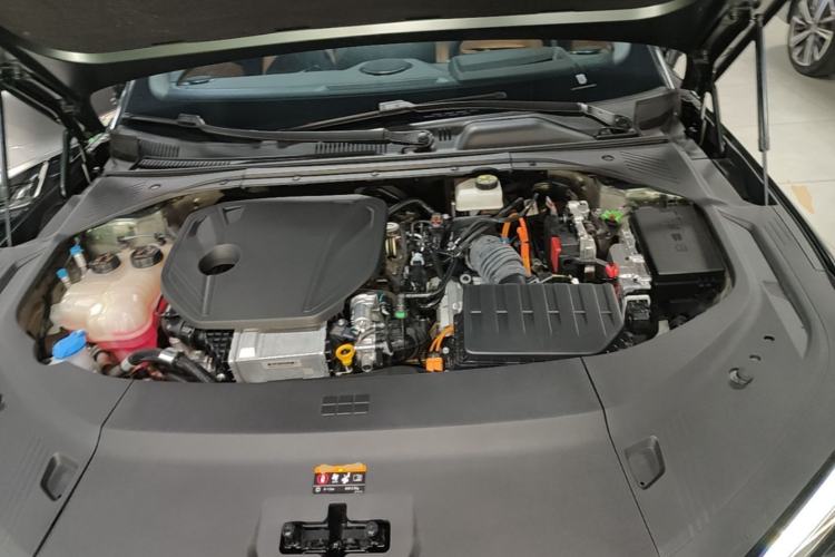 Used Geely Galaxy 8 2025 130km EM-P Starship Edition Engine Bay