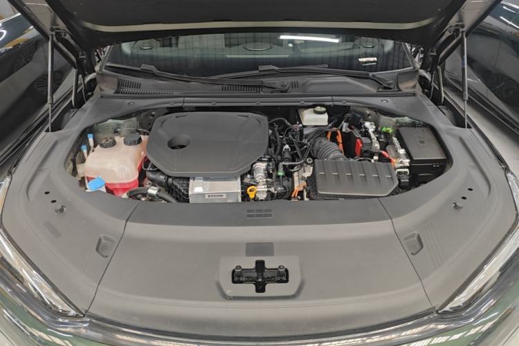 Used Geely Galaxy 8 2025 130km EM-P Starship Edition Engine Bay