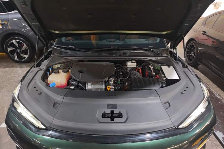 Used Geely Galaxy 8 2025 130km EM-P Starship Edition Engine Bay