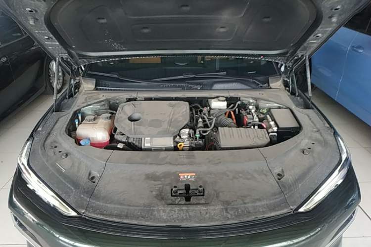 Used Geely Galaxy 8 2025 130km EM-P Starship Edition Engine Bay