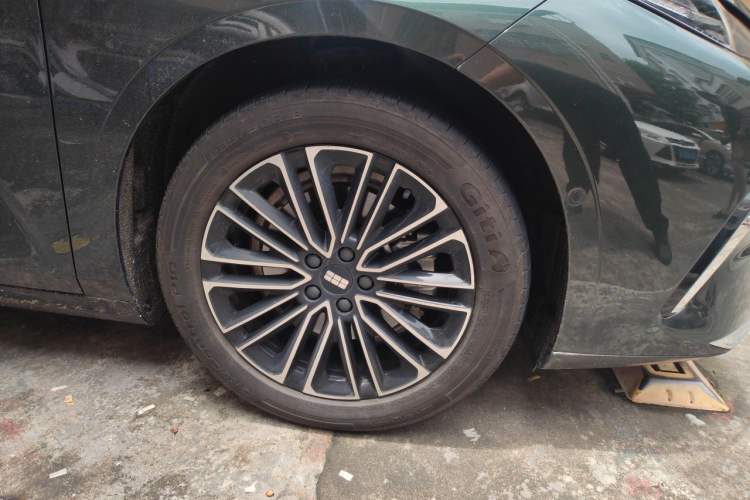 Used Geely Galaxy 8 2025 130km EM-i Deluxe Edition Exterior 1