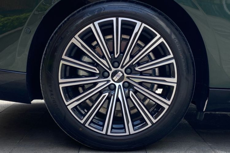 Used Geely Galaxy 8 2025 130km EM-P Starship Edition Exterior 1