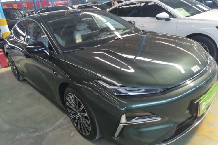 Used Geely Galaxy 8 2025 130km EM-P Starship Edition Exterior 1