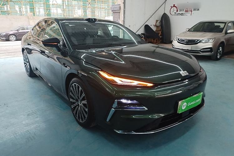 Used Geely Galaxy 8 2025 130km EM-P Starship Edition Exterior 1