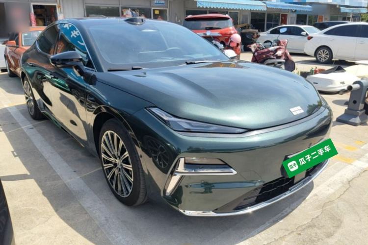Used Geely Galaxy 8 2025 130km EM-P Starship Edition Exterior 1