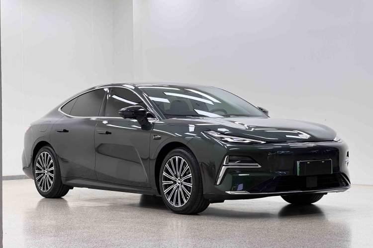 Used Geely Galaxy 8 2025 130km EM-i Flagship Edition Exterior 10