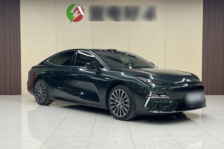 Used Geely Galaxy 8 2025 130km EM-P Starship Edition Exterior 2