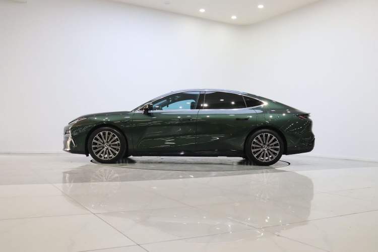 Used Geely Galaxy 8 2025 130km EM-P Starship Edition Exterior 2
