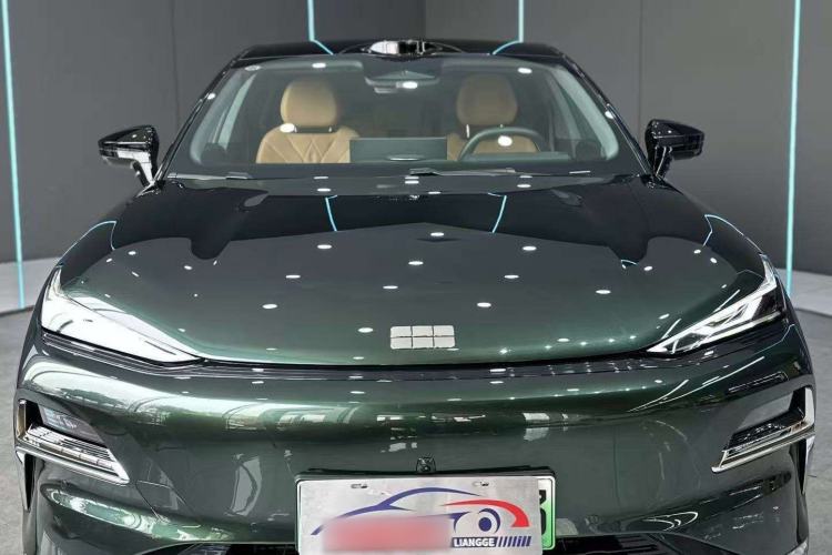 Used Geely Galaxy 8 2025 130km EM-P Starship Edition Exterior 2