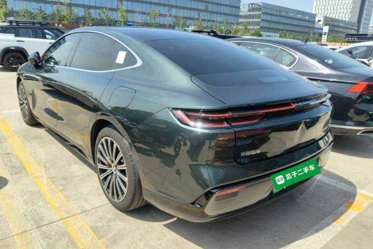 Used Geely Galaxy 8 2025 130km EM-P Starship Edition Exterior 2