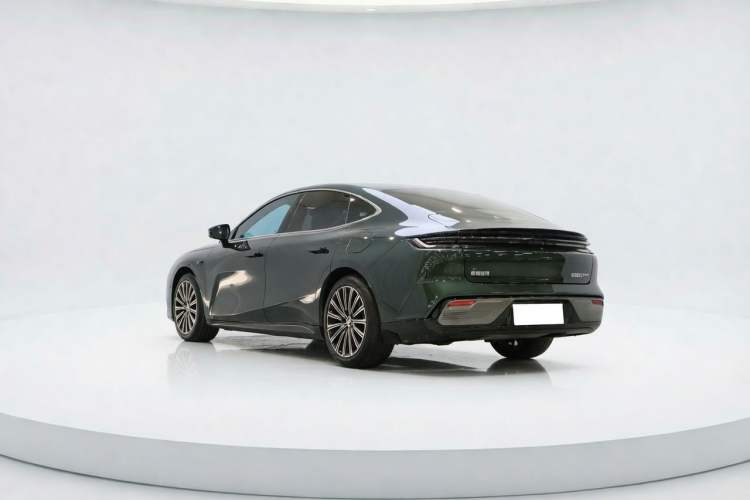 Used Geely Galaxy 8 2025 130km EM-P Starship Edition Exterior 3