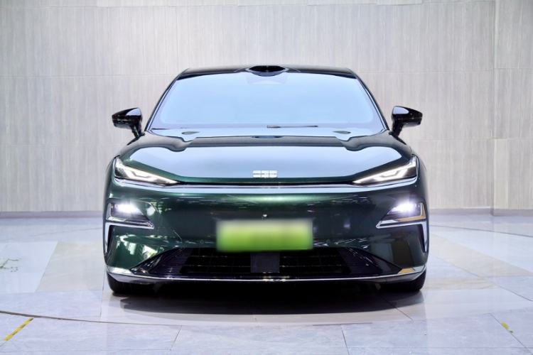 Used Geely Galaxy 8 2025 130km EM-P Starship Edition Exterior 3