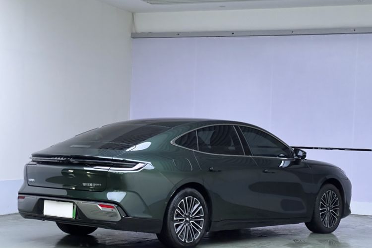 Used Geely Galaxy 8 2025 130km EM-i Deluxe Edition Exterior 5