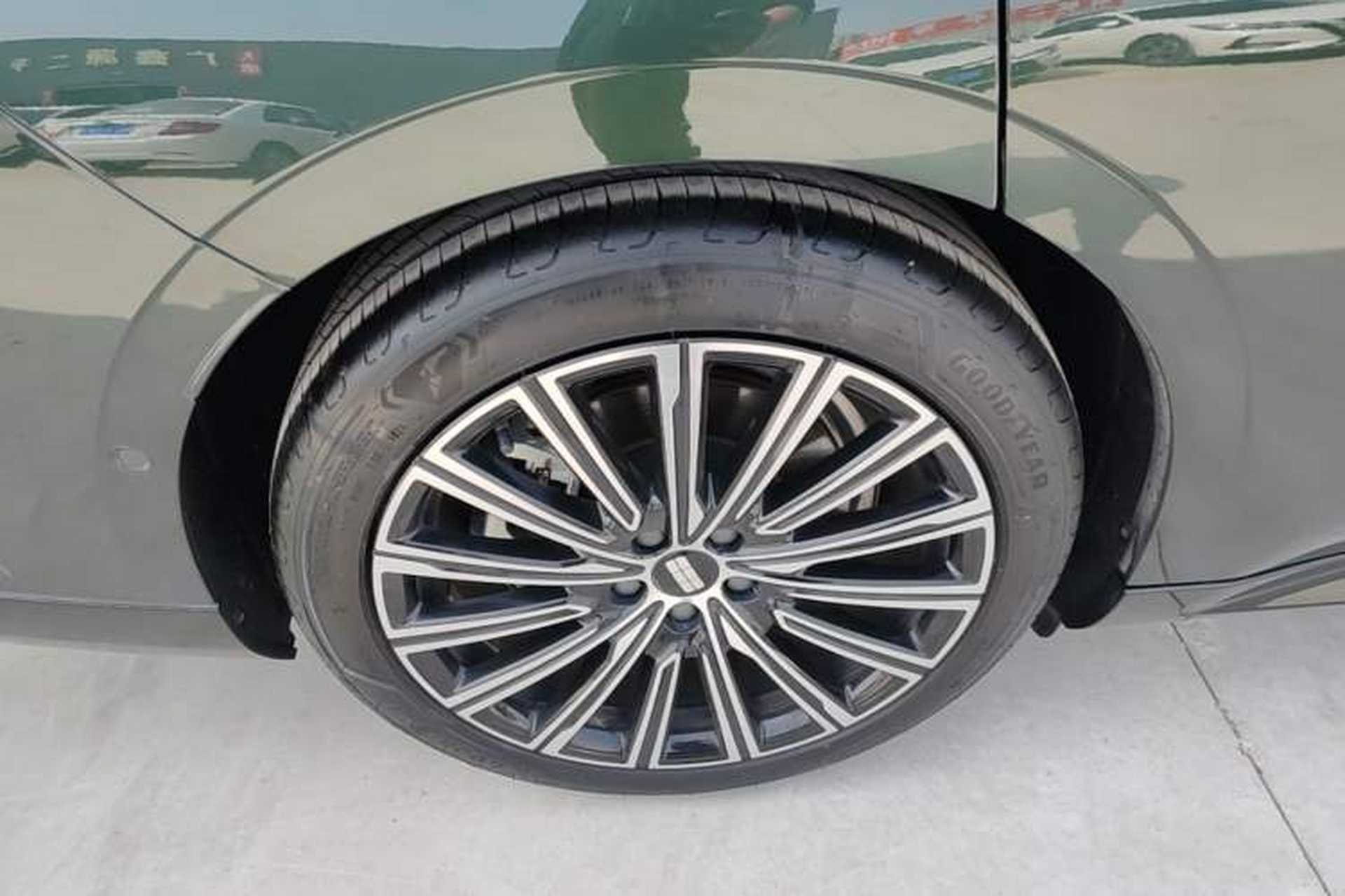 Used Geely Galaxy 8 2025 130km EM-P Starship Edition Exterior 5