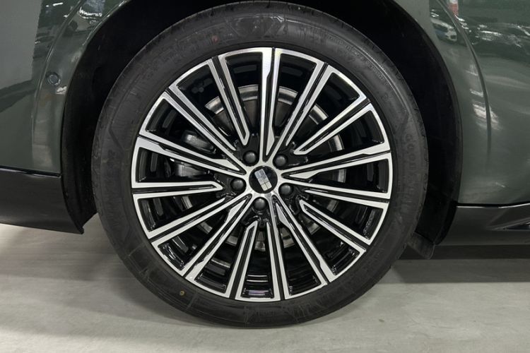 Used Geely Galaxy 8 2025 130km EM-P Starship Edition Exterior 6