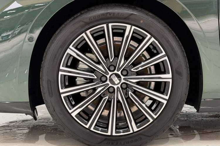 Used Geely Galaxy 8 2025 130km EM-P Starship Edition Exterior 7