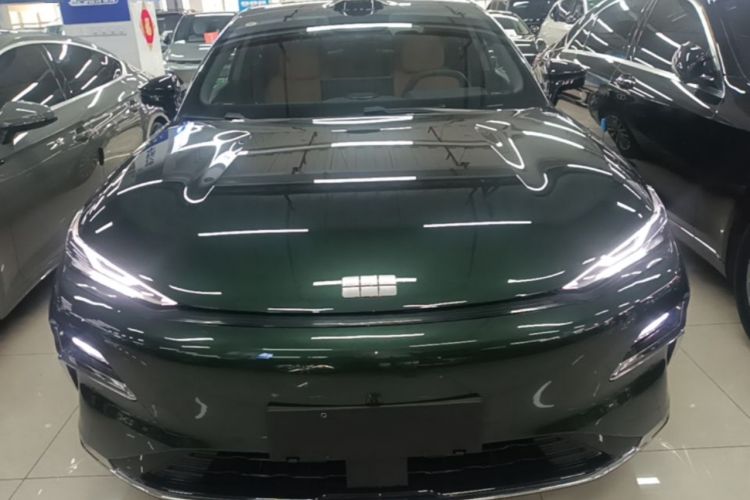 Used Geely Galaxy 8 2025 130km EM-P Starship Edition Front