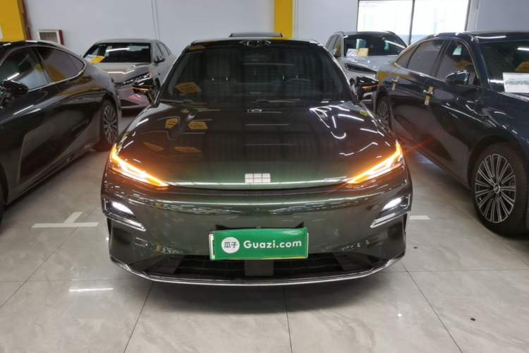 Used Geely Galaxy 8 2025 130km EM-P Starship Edition Front