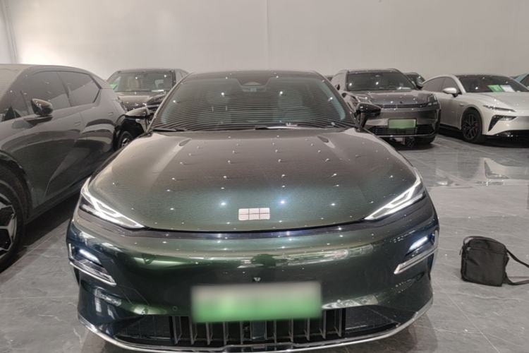 Used Geely Galaxy 8 2025 130km EM-i Deluxe Edition Front