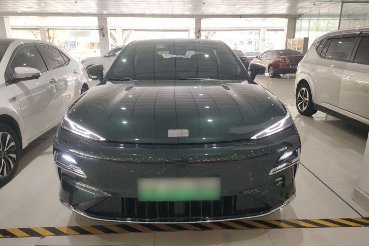 Used Geely Galaxy 8 2025 130km EM-i Deluxe Edition Front